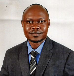 Simon Oola